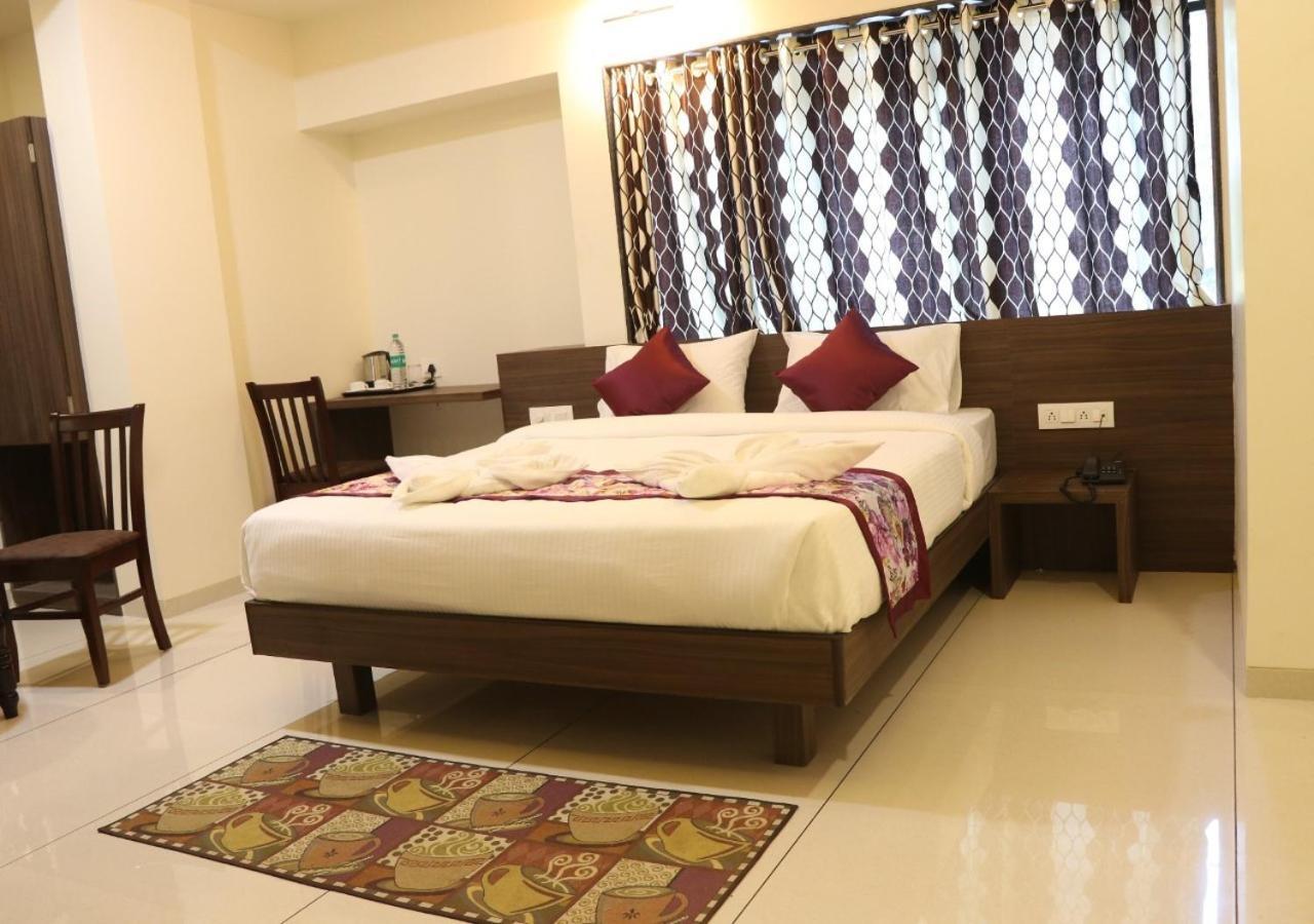 The Hotel Relax Kankavli Kankavali 外观 照片