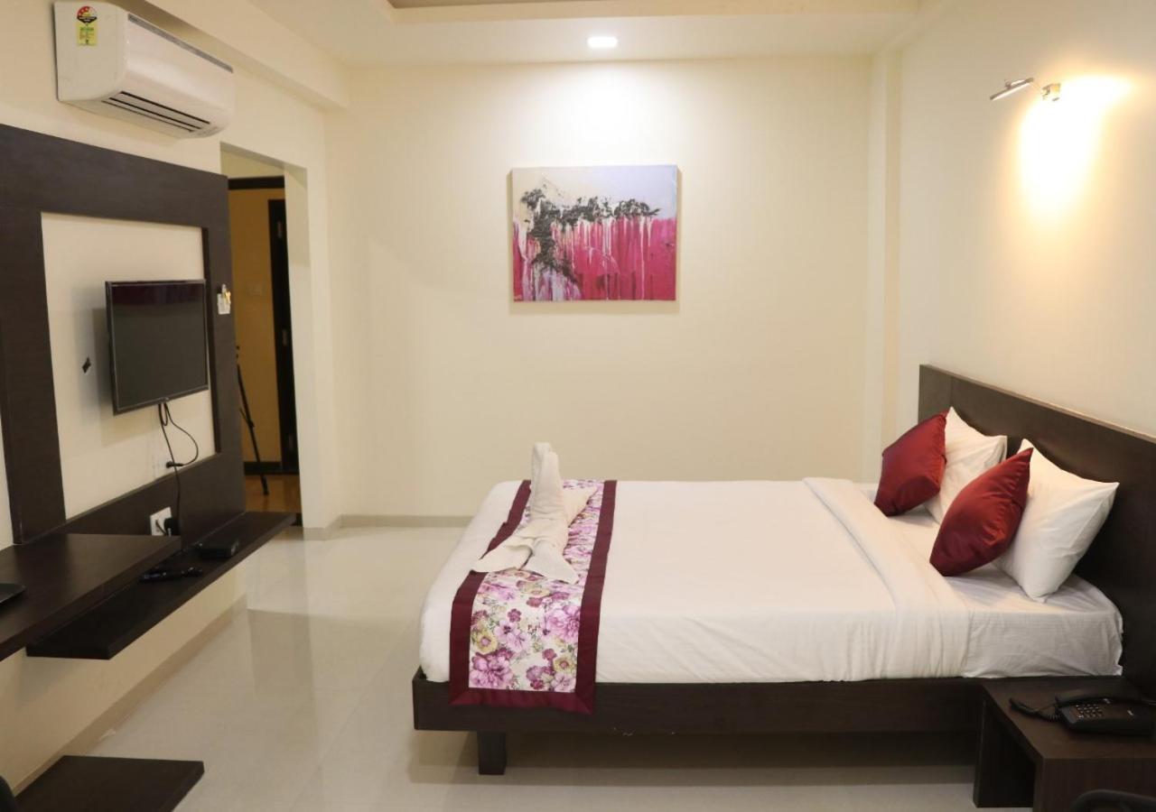 The Hotel Relax Kankavli Kankavali 外观 照片