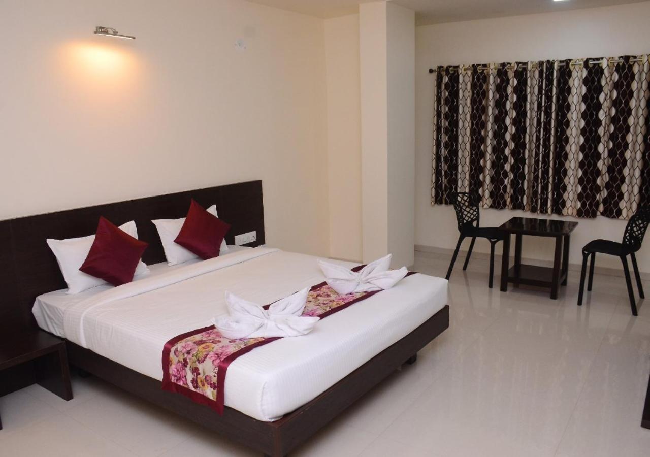 The Hotel Relax Kankavli Kankavali 外观 照片