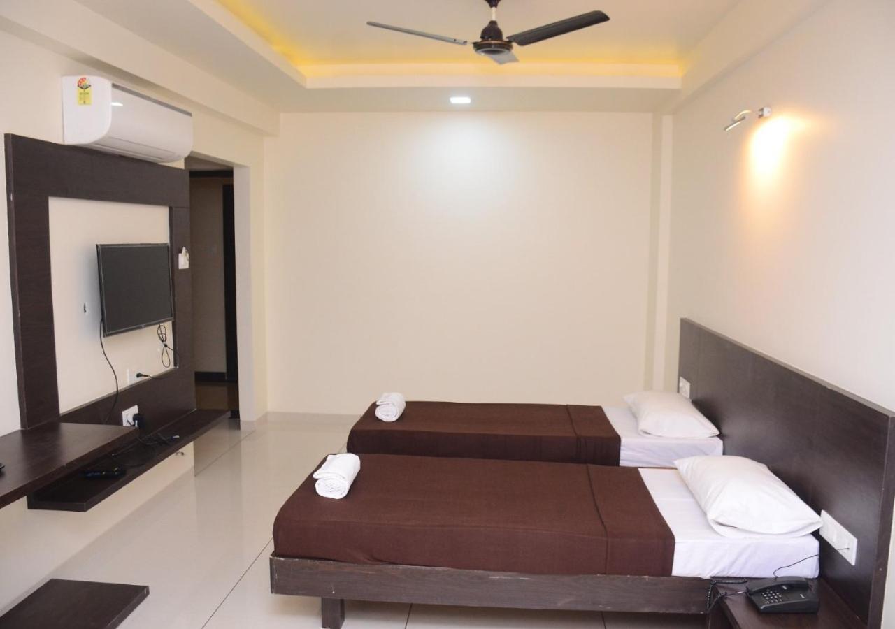 The Hotel Relax Kankavli Kankavali 外观 照片